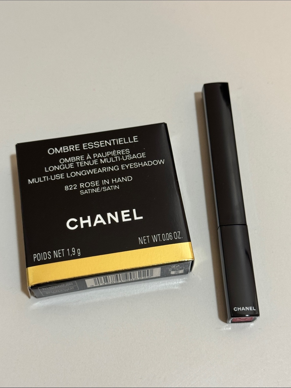 NEW✨NEW✨CHANEL Multi-use  Eyeshadow 822 Rose/ Liner 824